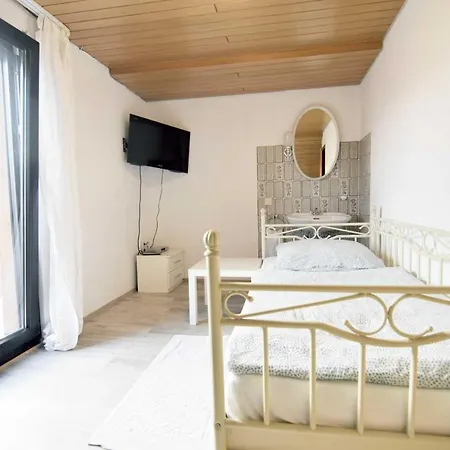 Work & In Near Troisdorf Apartment *