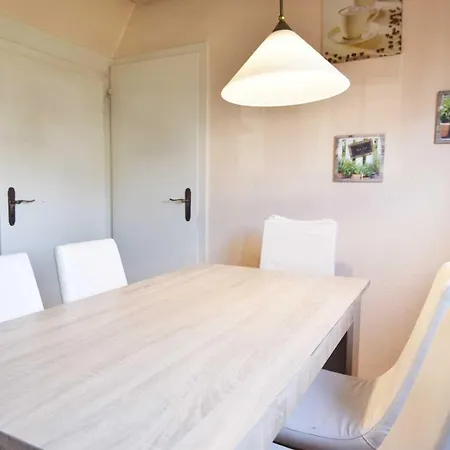 Work & In Near Troisdorf Apartmán