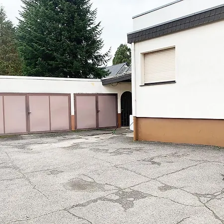 Work & In Near Troisdorf