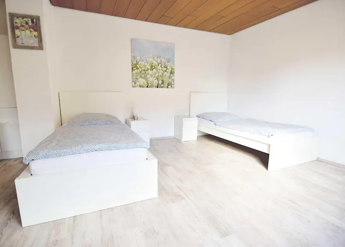 Work & In Near Troisdorf